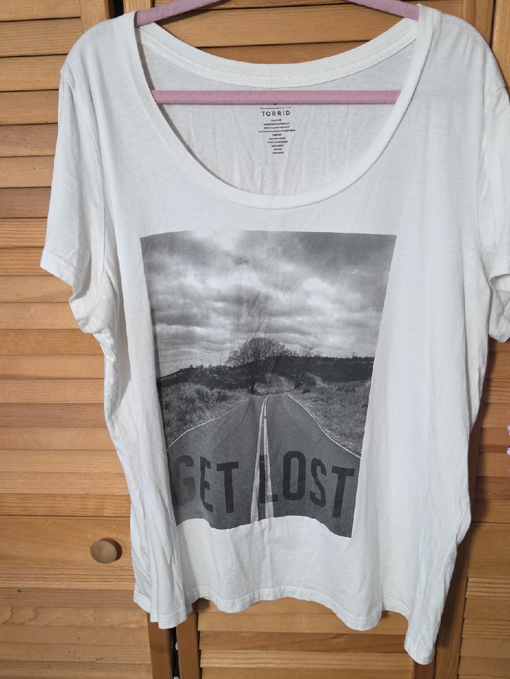 Torrid Vintage 2014 White Short Sleeve Scoop Neck Tee with Black Road Graphic